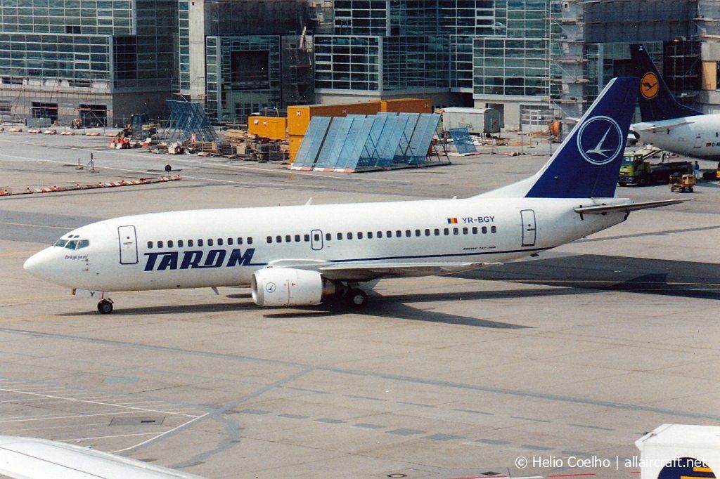 YR-BGY (28332) 1996 Boeing 737-36M