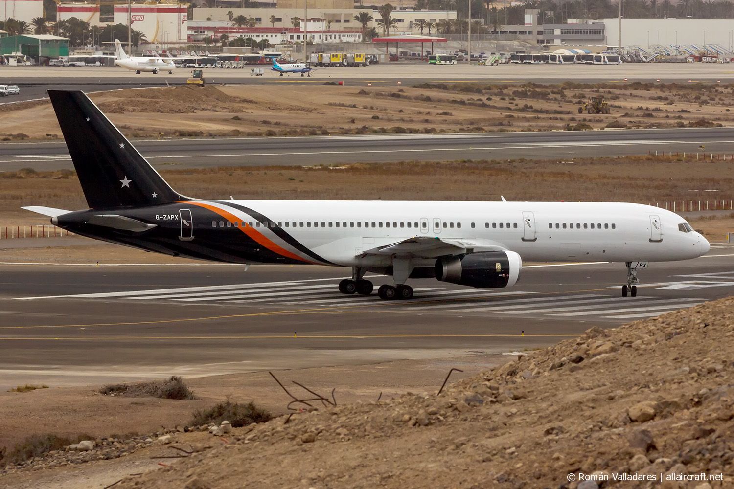 G-ZAPX (29309) 2000 Boeing 757-256
