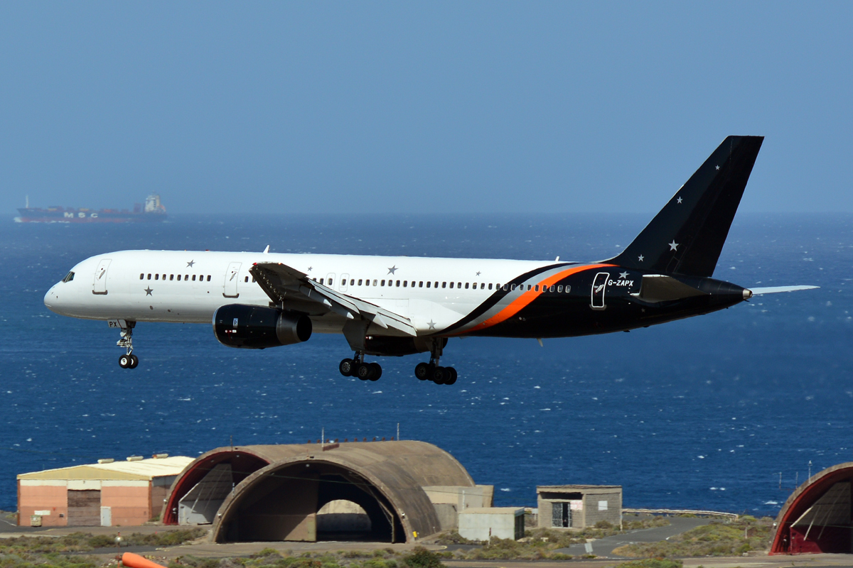 G-ZAPX (29309) 2000 Boeing 757-256