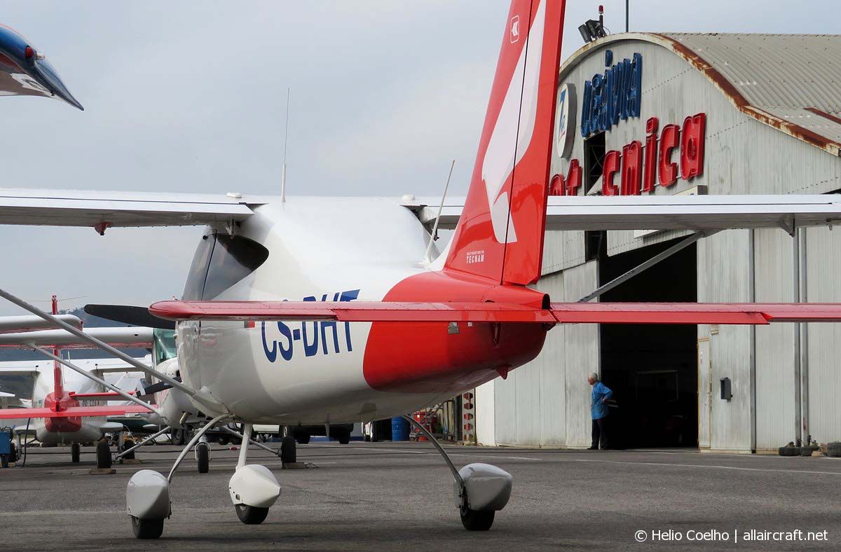 CS-DHT Tecnam P2010