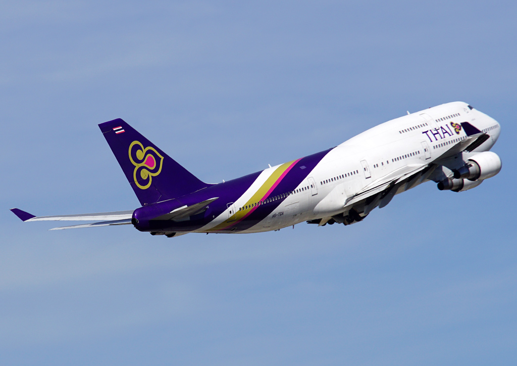 HS-TGA (32369) 2001 Boeing 747-4D7