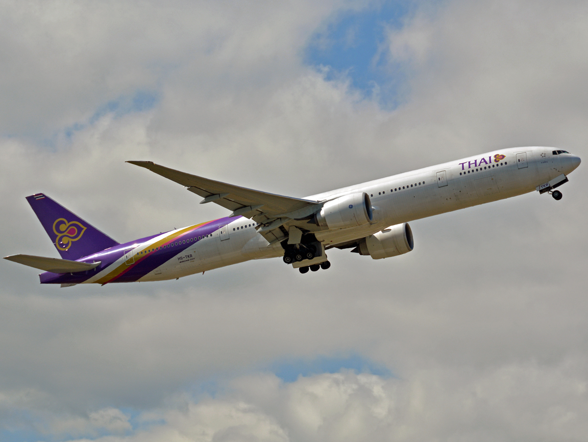 HS-TKR (41527) 2013 Boeing 777-3ALER