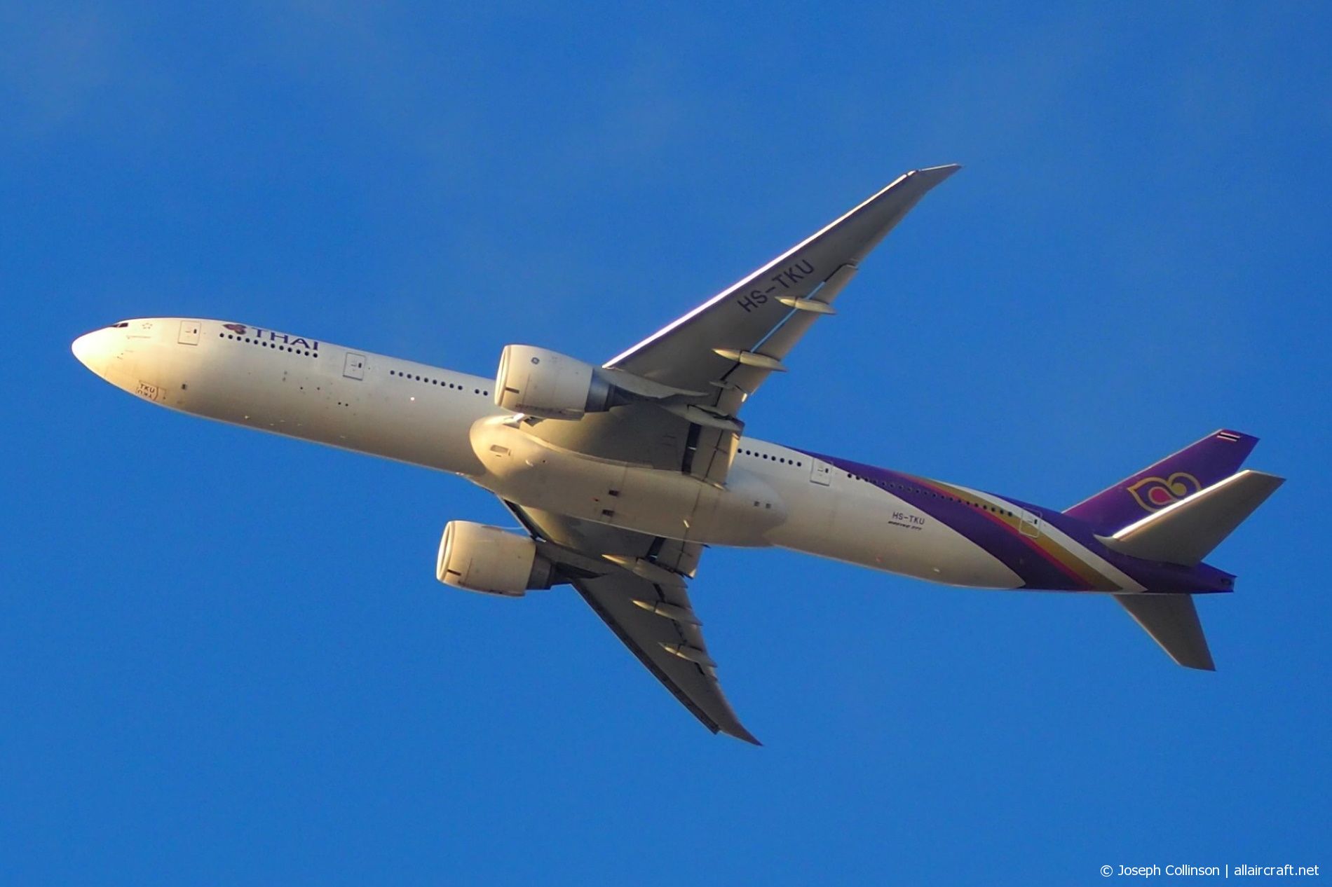 HS-TKU (42110) 2013 Boeing 777-3D7(ER)