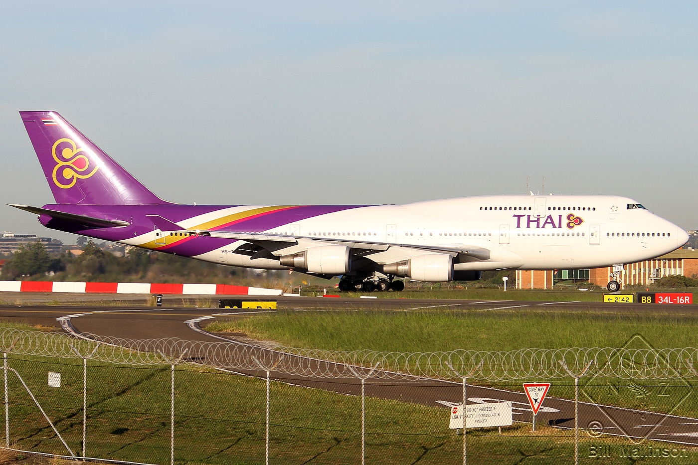 HS-TGZ (28706) 1999 Boeing 747-4D7