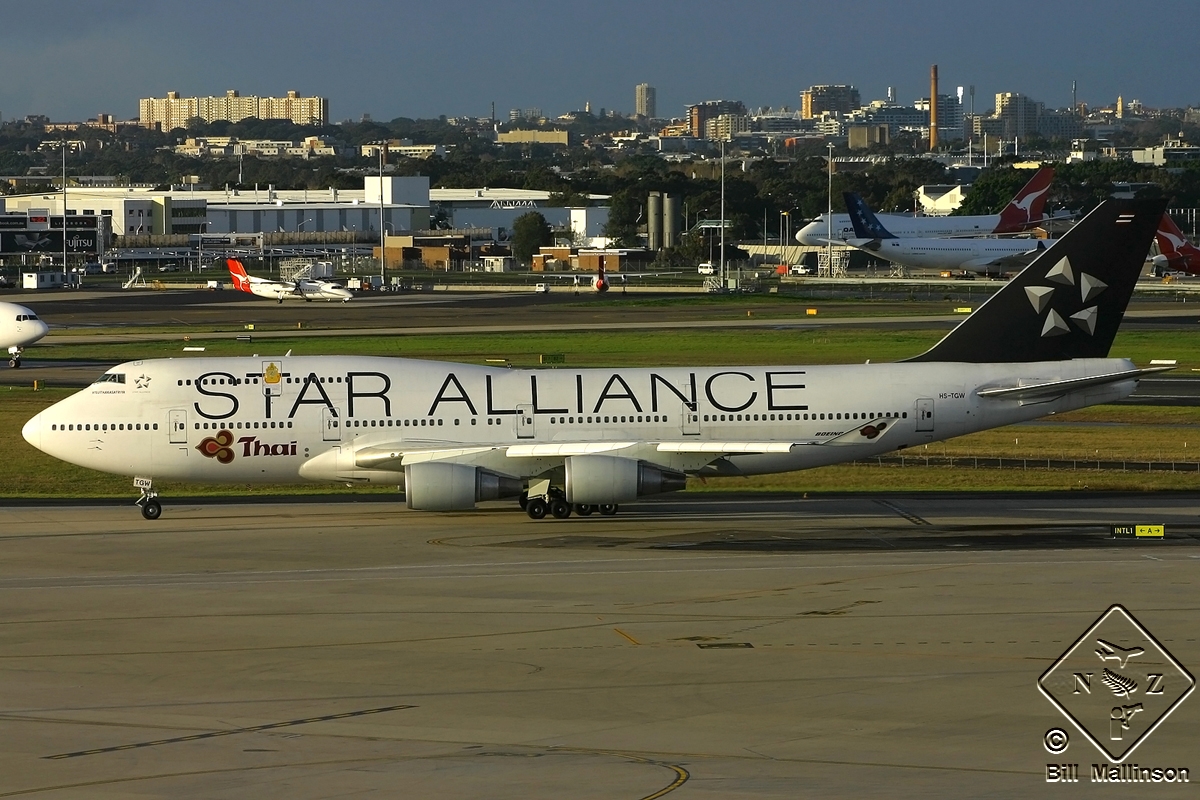 HS-TGW (27724) 1997 Boeing 747-4D7
