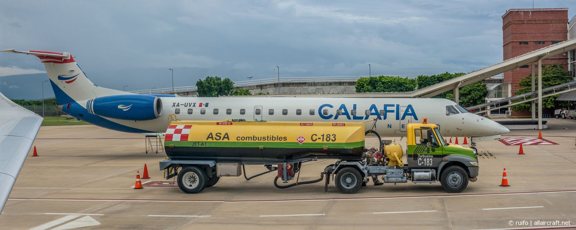 XA-UVX (cn 145096) Embraer ERJ-145EP
