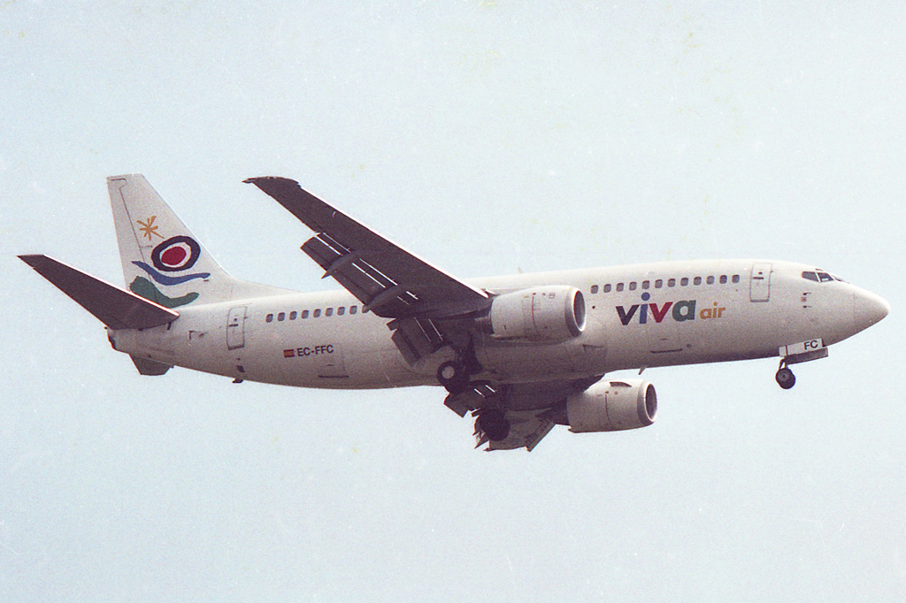 EC-FFC (24131) 1988 Boeing 737-3Q8