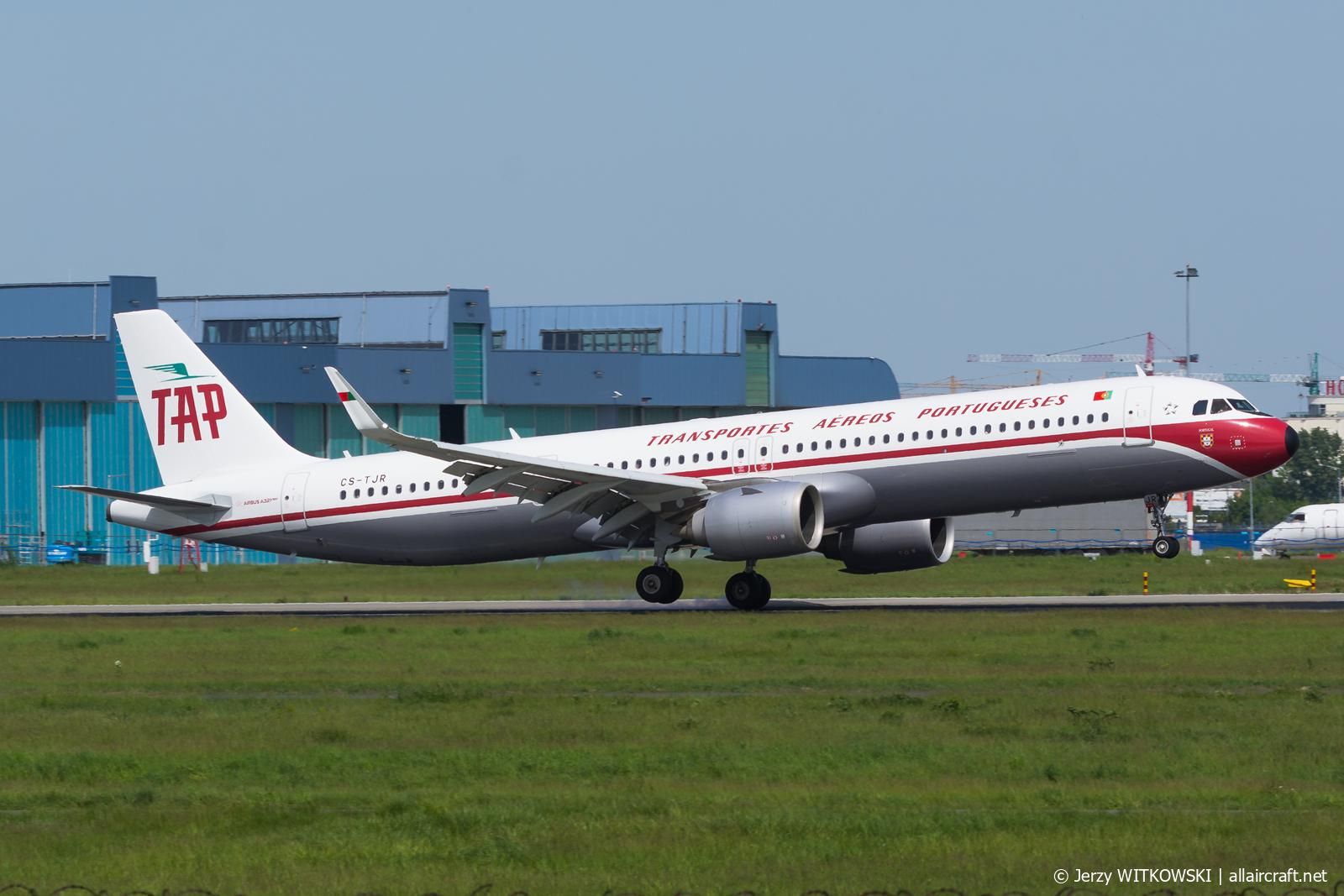 CS-TJR (10105) 2020 Airbus A321-251NX