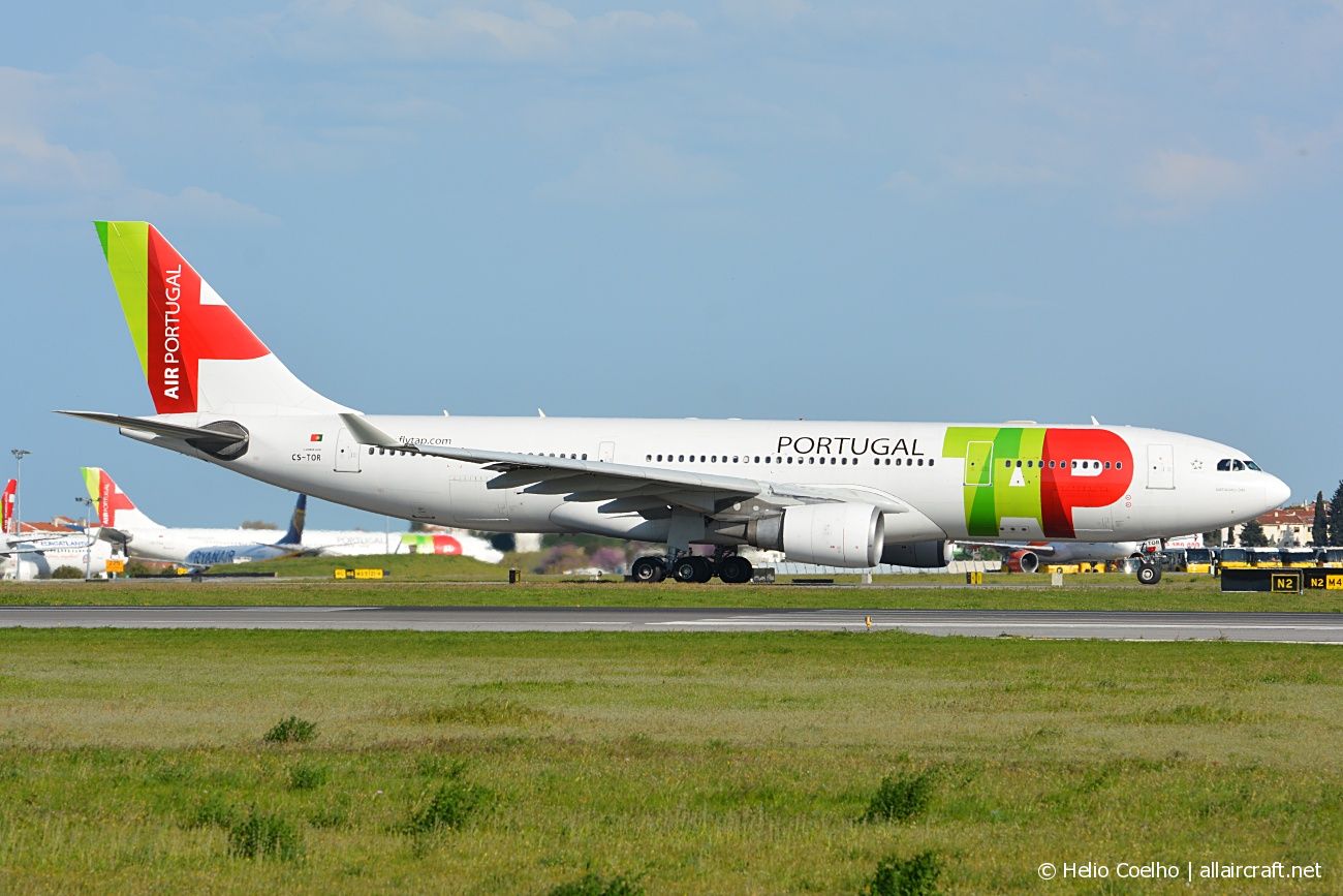 CS-TOR (486) 2002 Airbus A330-203