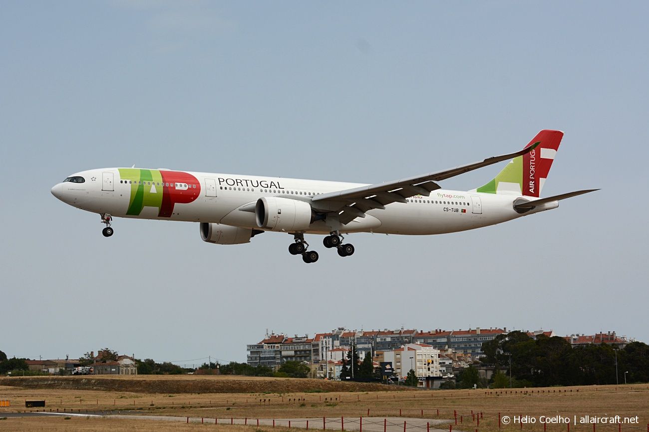 CS-TUB (1836) 2018 Airbus A330-941