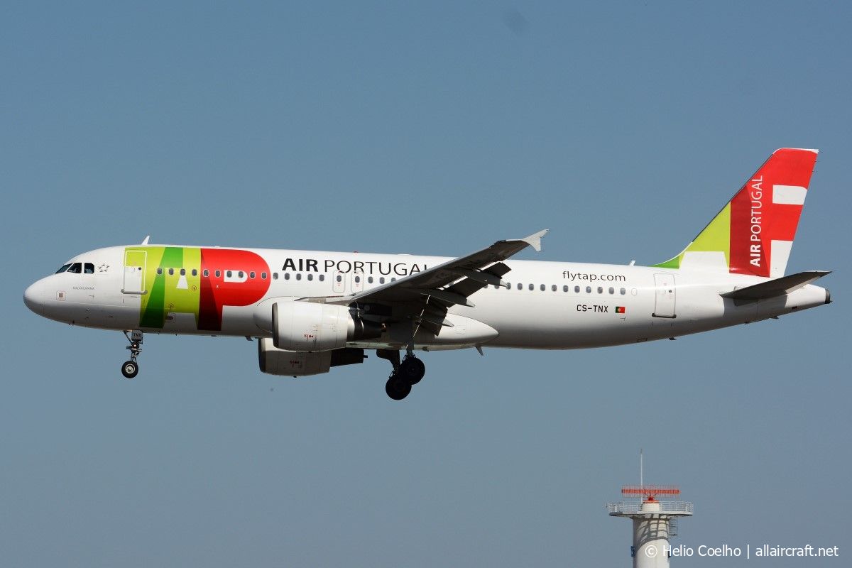 CS-TNX (2822) 2006 Airbus A320-214