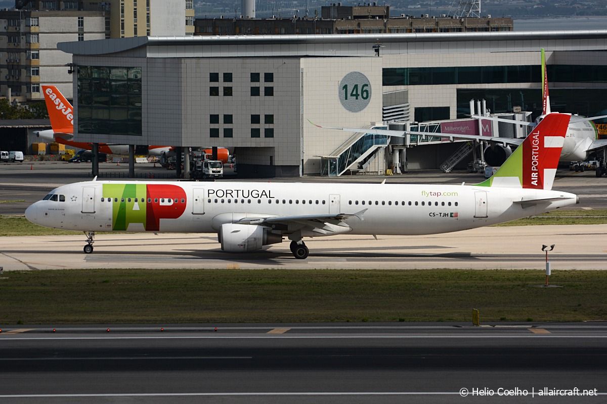 CS-TJH (2270) 2004 Airbus A321-211