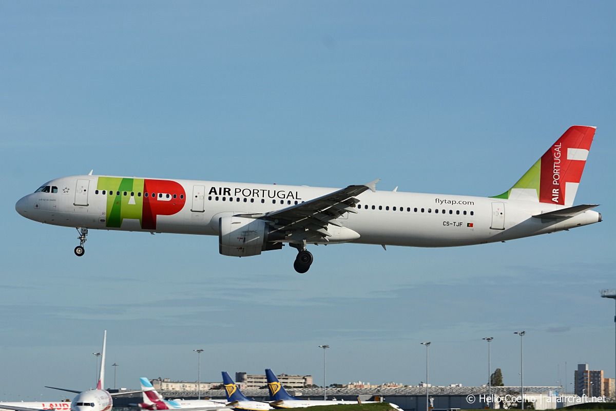 CS-TJF (1399) 2000 Airbus A321-211