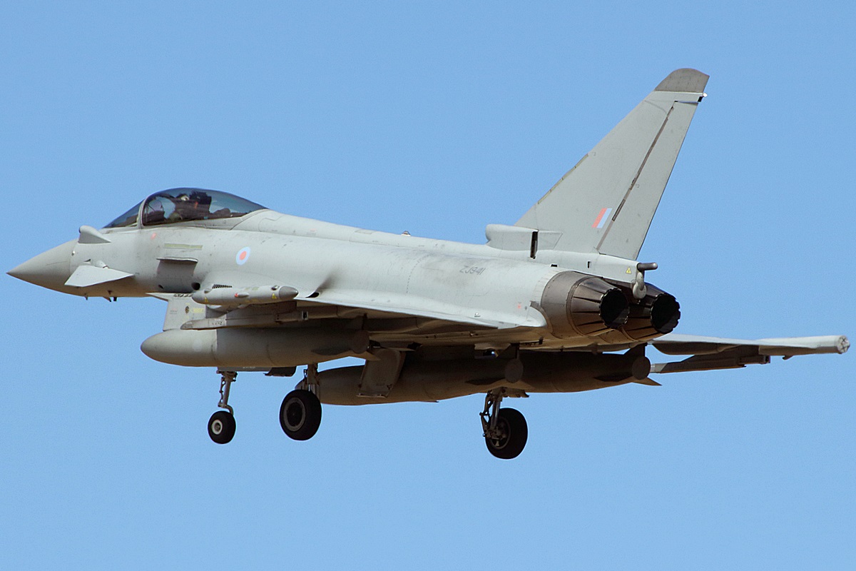 ZJ941 (0135/BS034) Eurofighter EF-2000 Typhoon FGR4