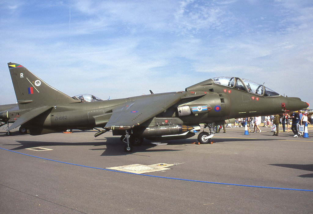 ZH662 / 110, (cn TX010), British Aerospace Harrier T10