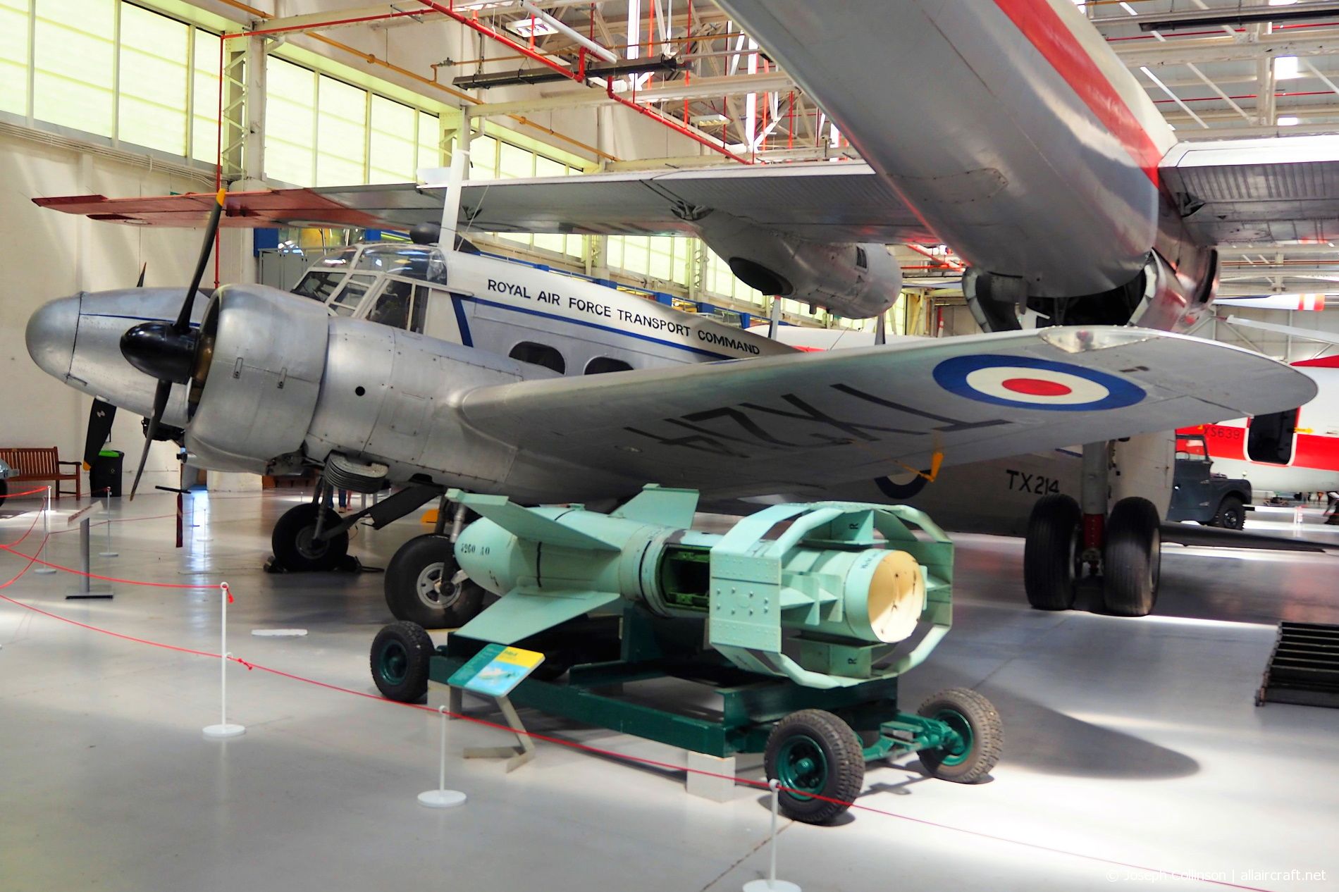 TX214 (33786) 1946 Avro 652A Anson C.19