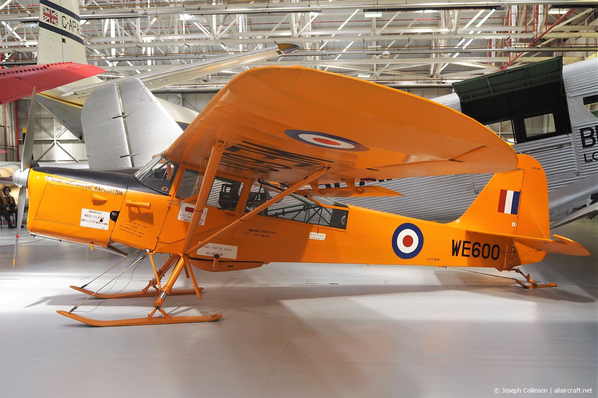 WE600 Auster T.7C