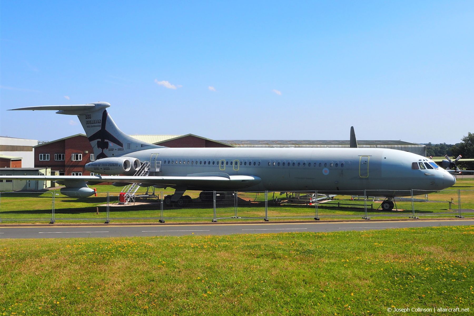 XR808 (828) 1966 Vickers VC10 C1