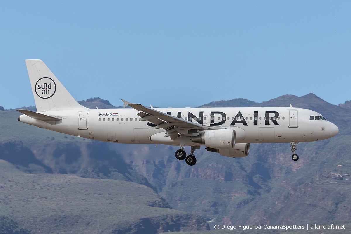 9A-SHO (3840) 2009 Airbus A320-214