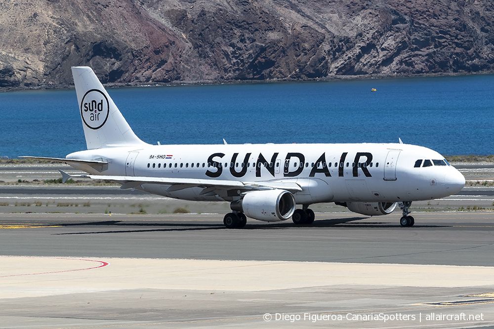 9A-SHO (3840) 2009 Airbus A320-214