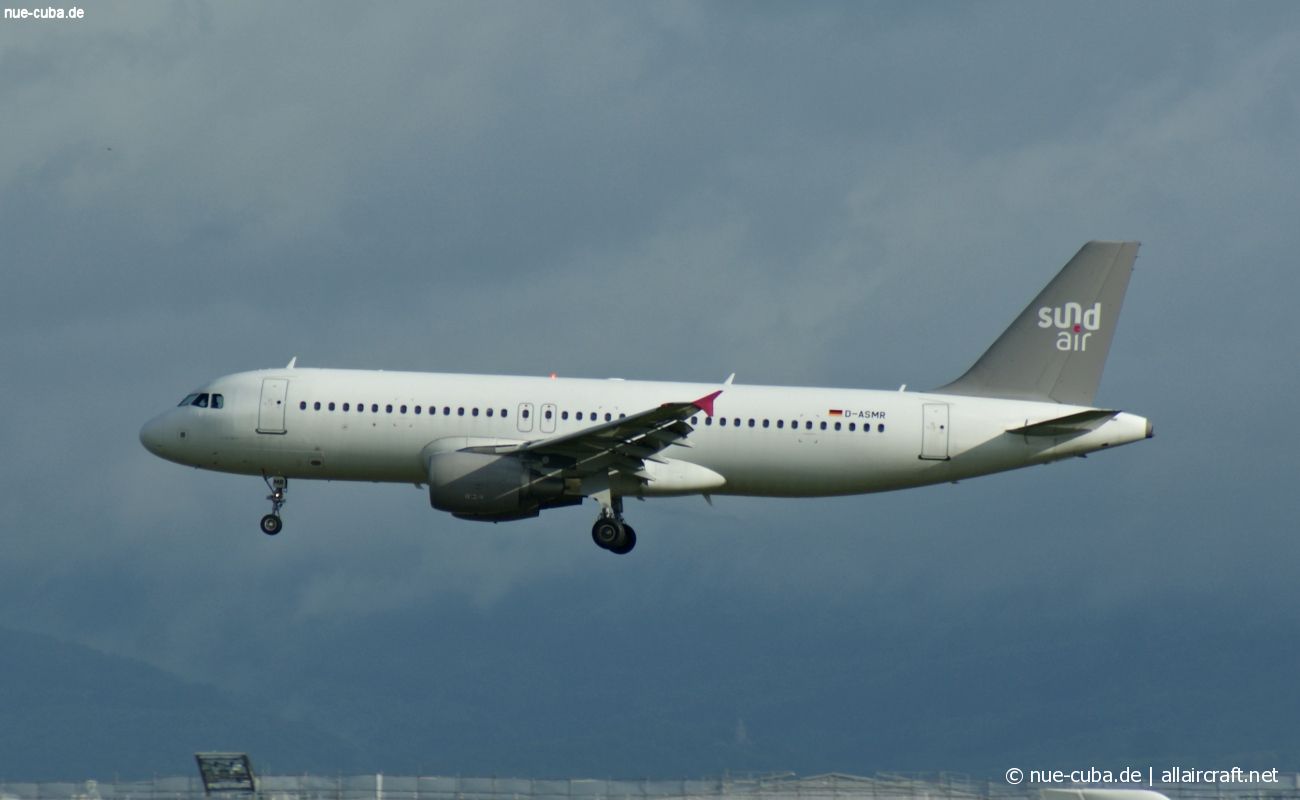D-ASMR (2619) 2005 Airbus A320-214
