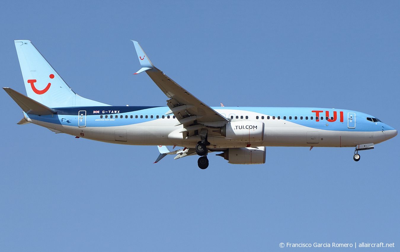 G-TAWX (44272) 2014 Boeing 737-8K5(WL)