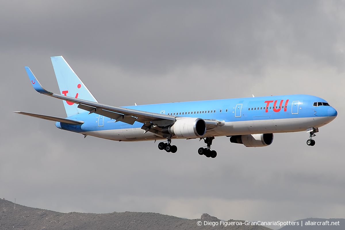 G-OBYK (29617) 1999 Boeing 767-38A(ER)(WL)