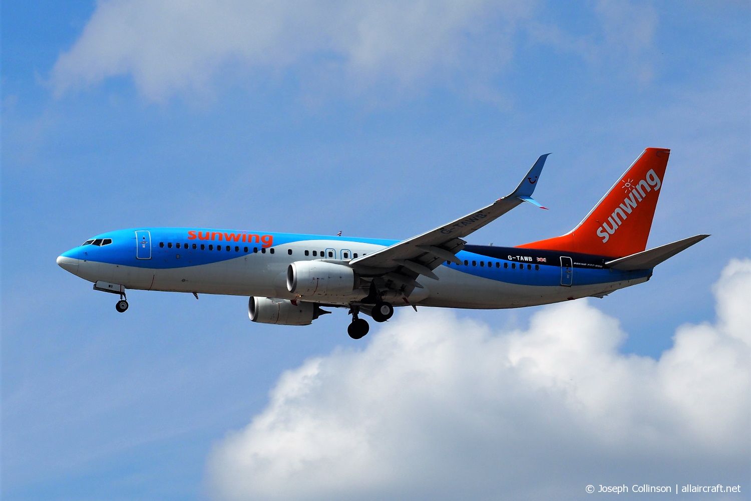 G-TAWB (37242) 2012 Boeing 737-8K5(WL)