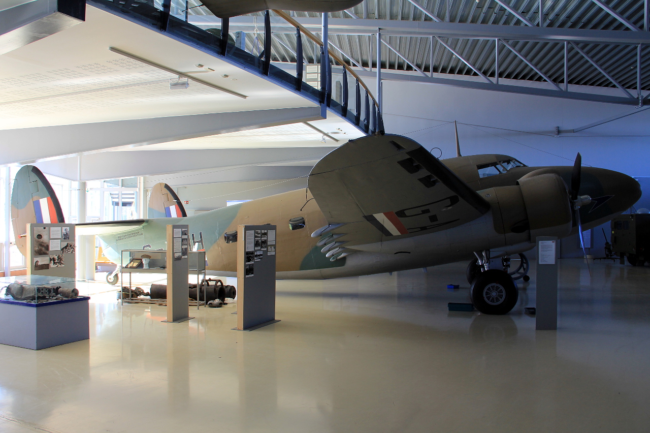 G-AGIH (cn 18-2444) Lockheed C-60A