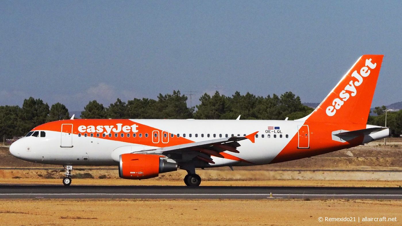 OE-LQL (3774) 2009 Airbus A319-111
