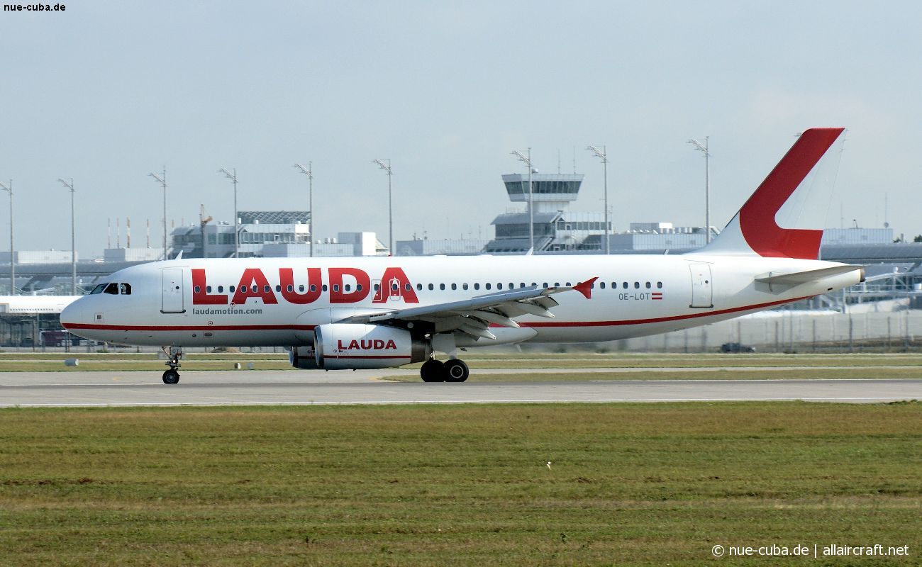 OE-LOT (2522) 2005 Airbus A320-232