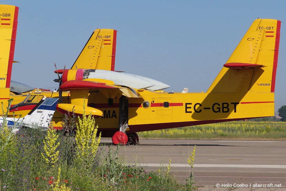 EC-GBT (1054) Canadair CL-215-1A10