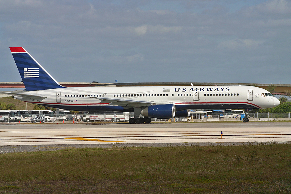 N200UU (27809) 1995 Boeing 757-2B7(WL)