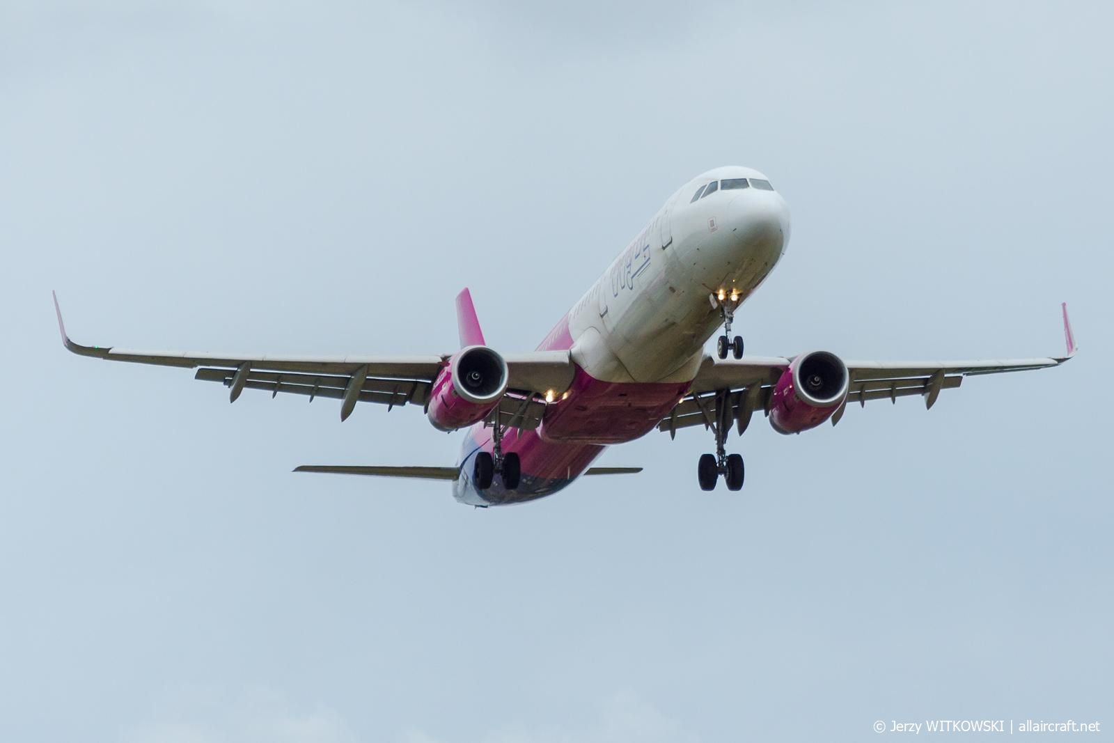 G-WUKJ (8879) 2019 Airbus A321-231(WL)