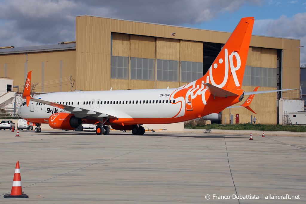UR-SQP (33029) 2006 Boeing 737-8BK(WL)