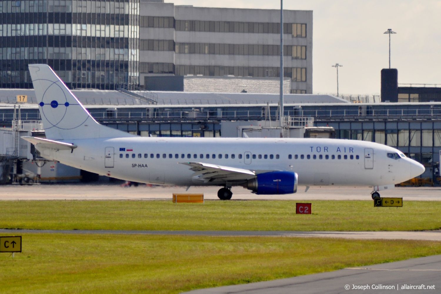 SP-HAA (24664) 1990 Boeing 737-322