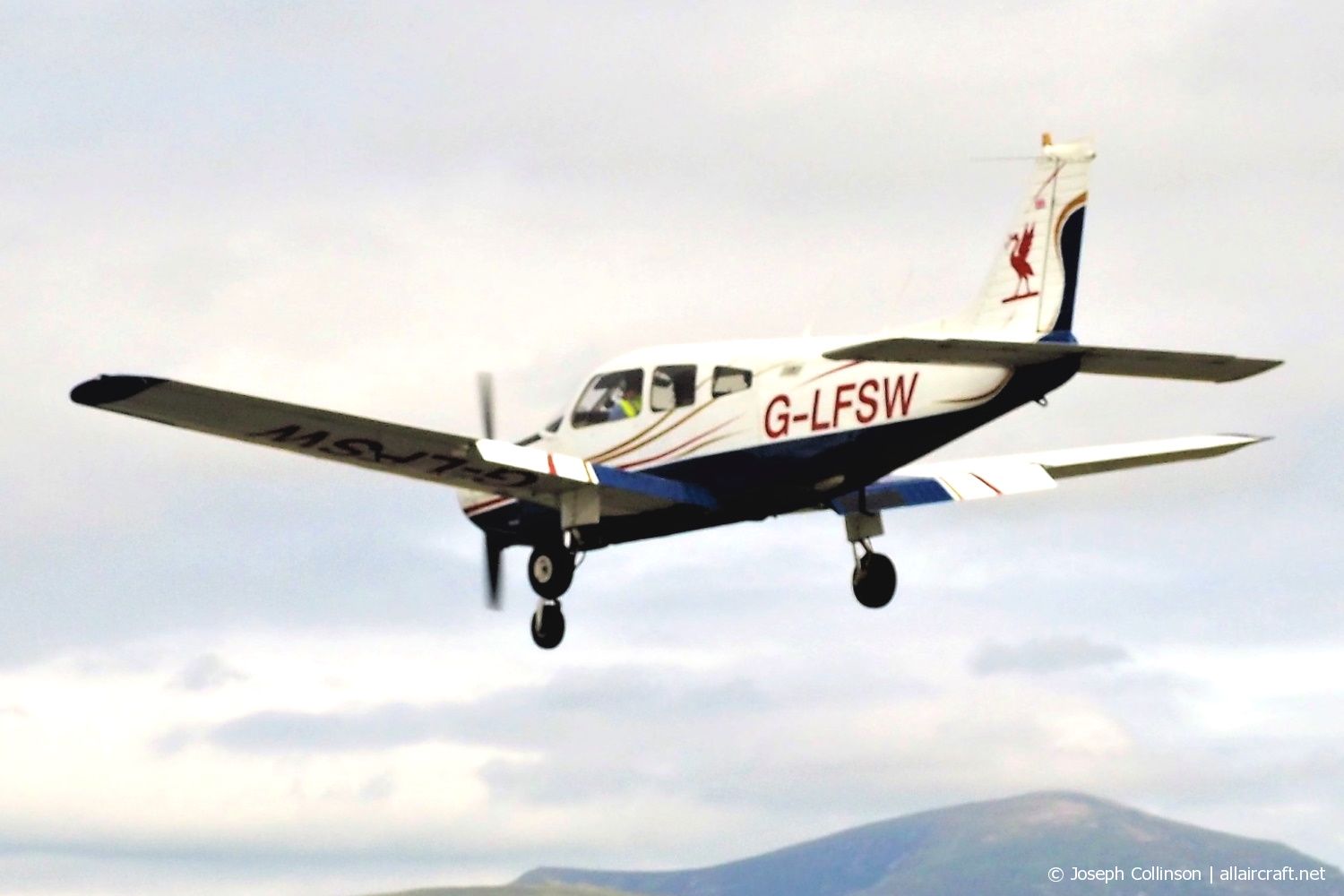 G-LFSW (28-8116041) 1981 Piper PA-28-161 Cherokee Warrior II