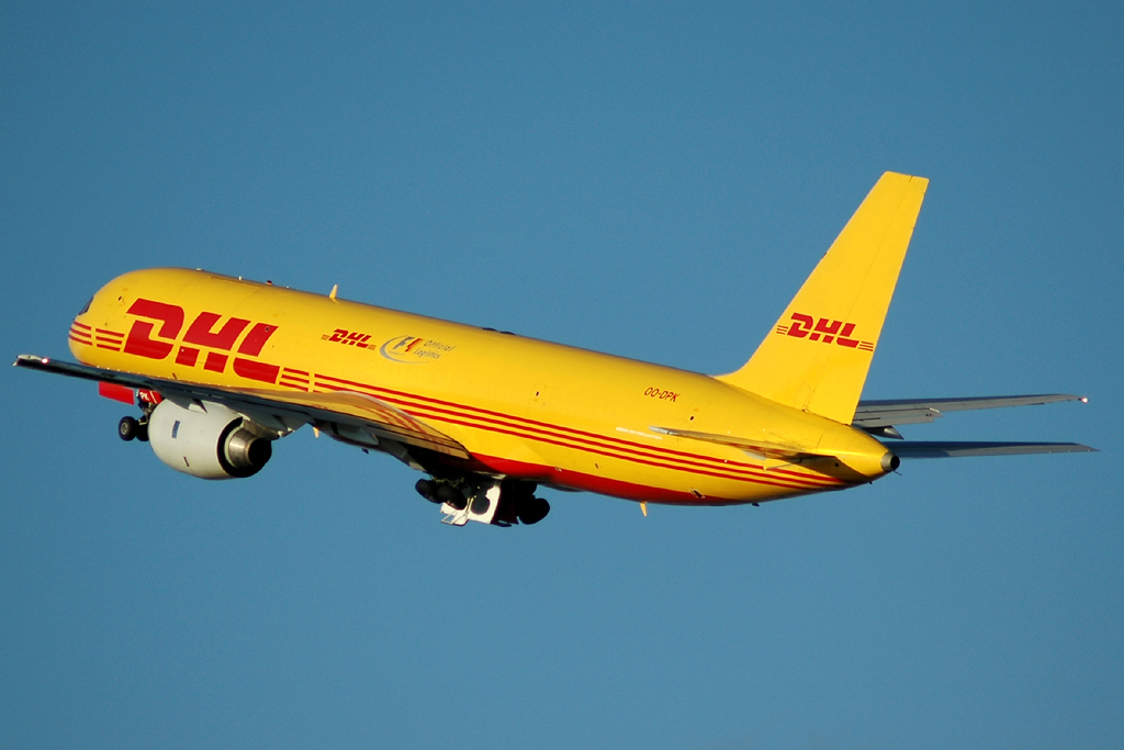 OO-DPK (23492) 1986 Boeing 757-236(SF)