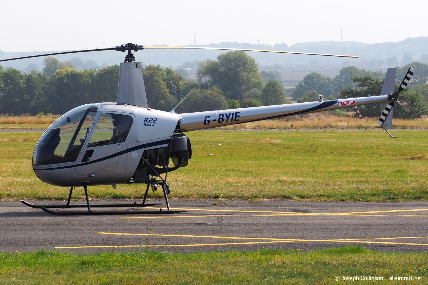 G-BYIE (2933) 1999 Robinson R22 Beta