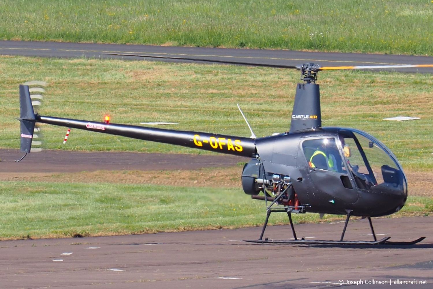 G-OFAS (0559) 1986 Robinson R22 Beta