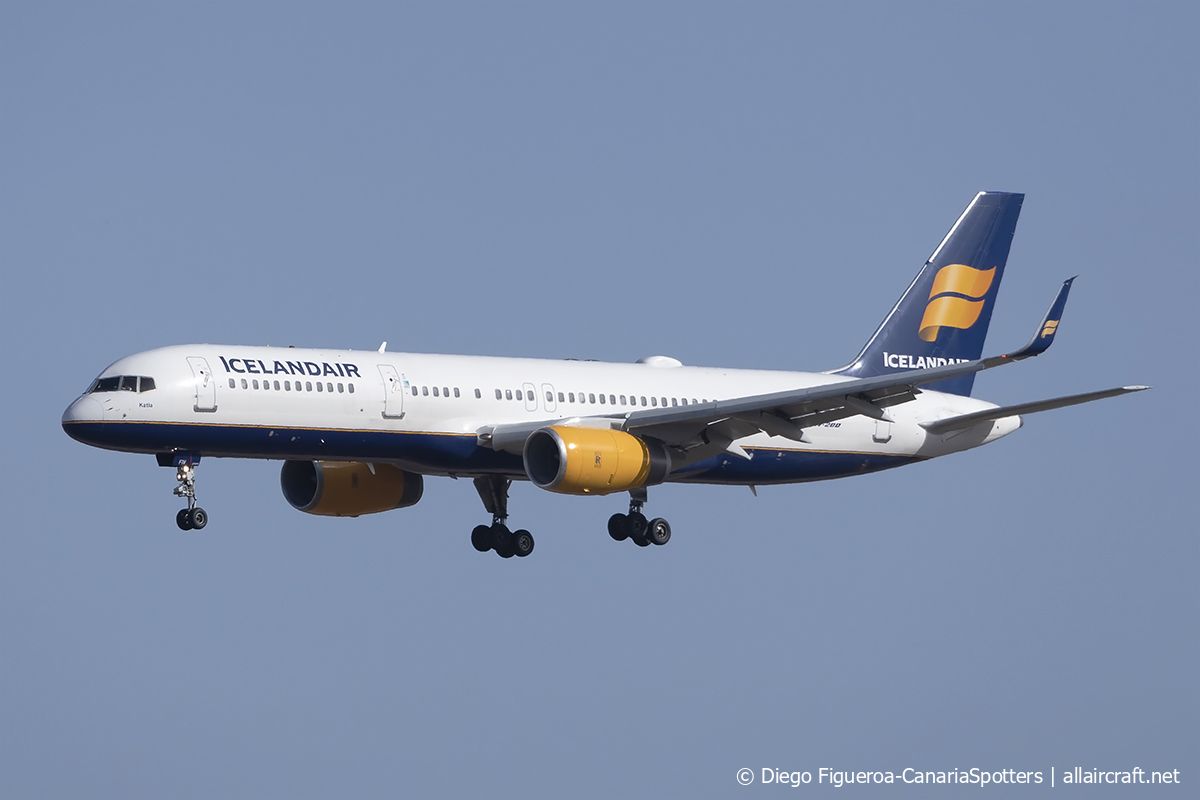 TF-FIV (30424) 2001 Boeing 757-208(WL)