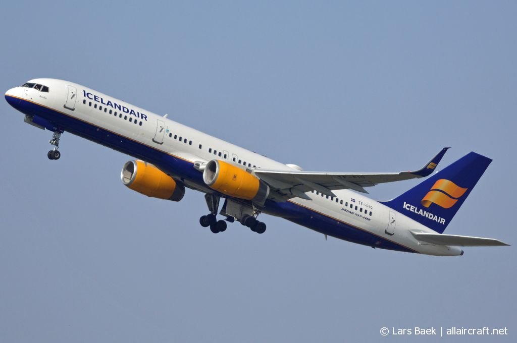 TF-FIO (29436) 1999 Boeing 757-208(WL)