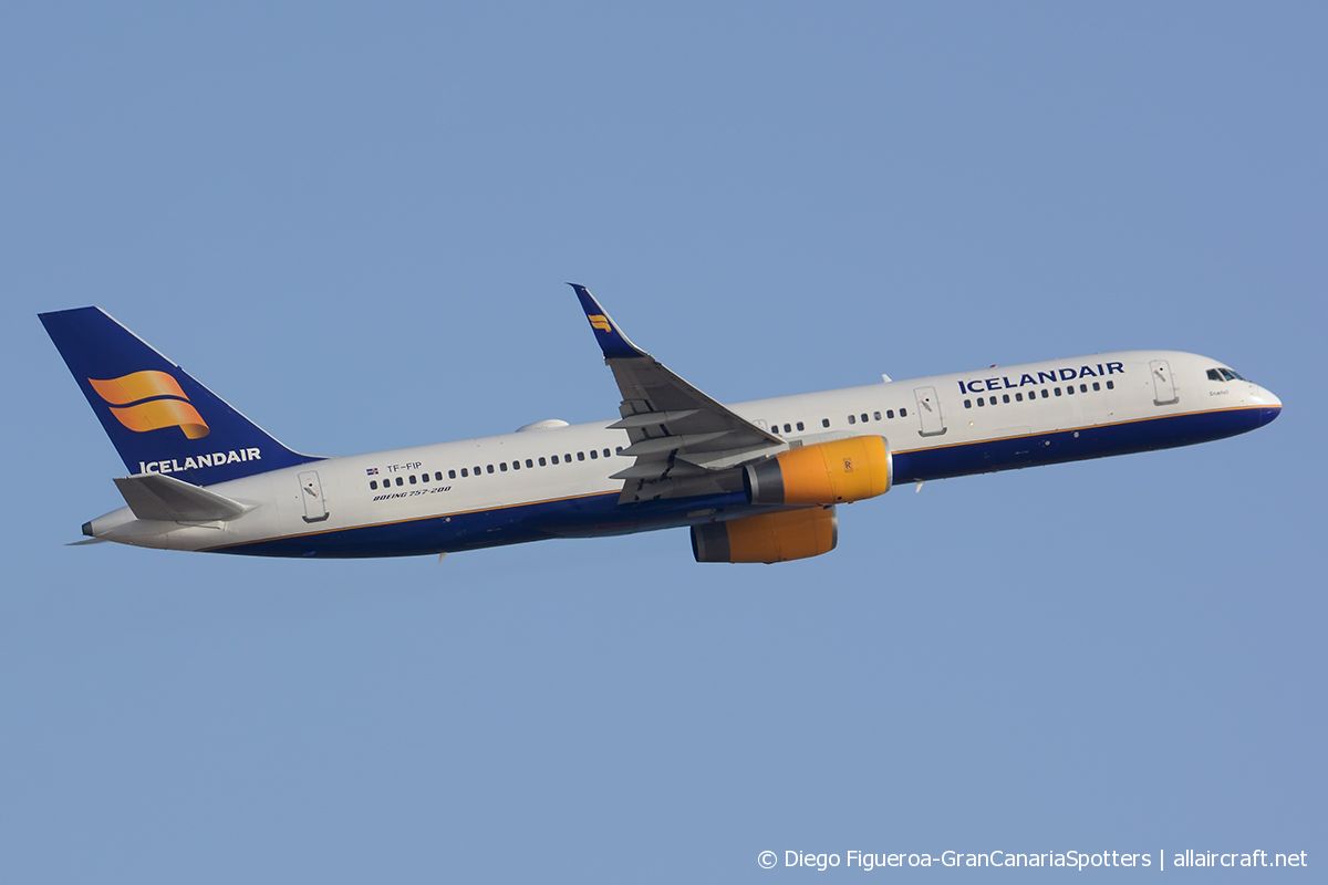 TF-FIP (30423) 2000 Boeing 757-208(WL)