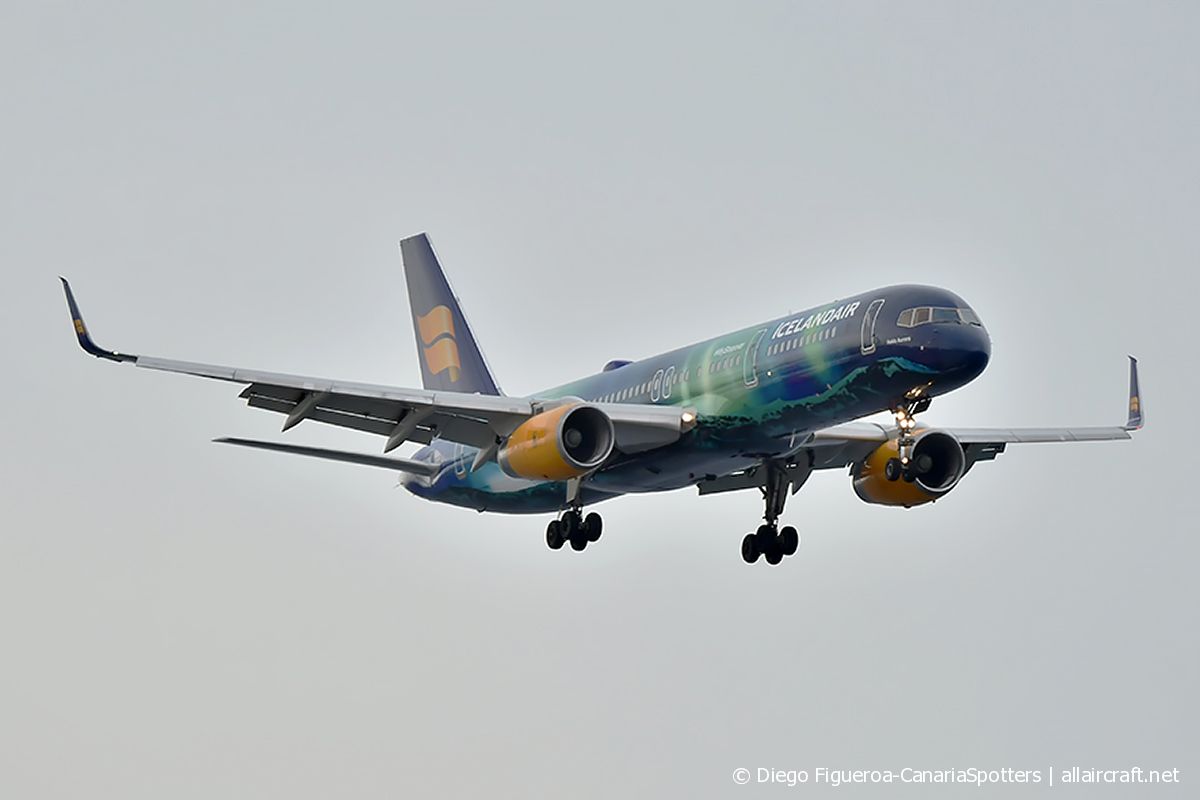 TF-FIU (26243) 1992 Boeing 757-208(WL)
