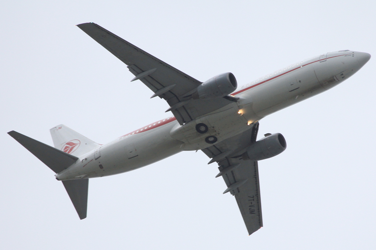 7T-VJM (30205) 2000 Boeing 737-8D6