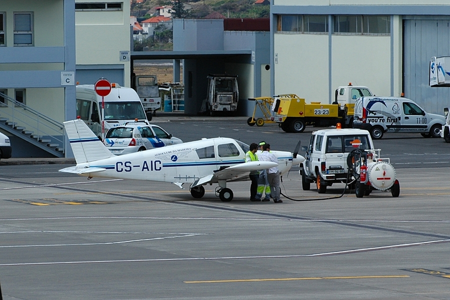 CS-AIC (28-4230) 1968 Piper PA-28-180 Cherokee
