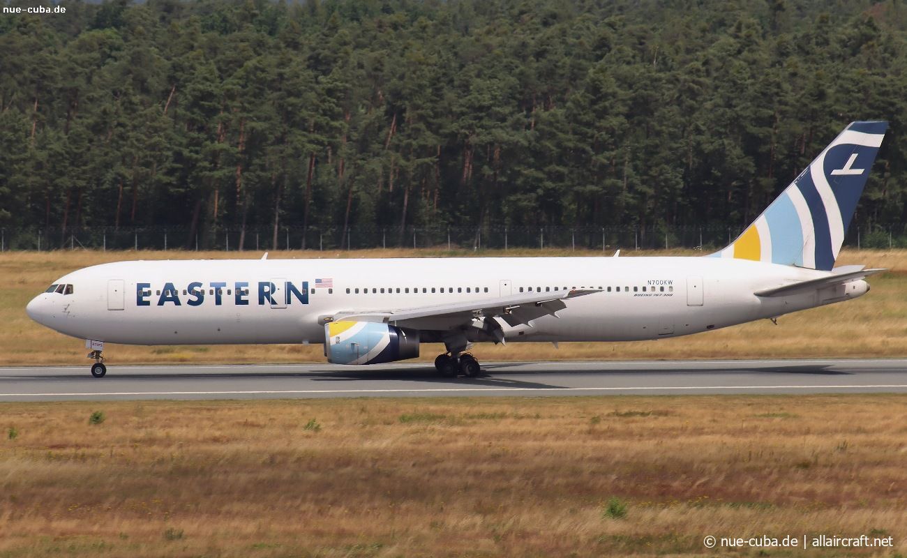 N700KW (25443) 1992 Boeing 767-336ER