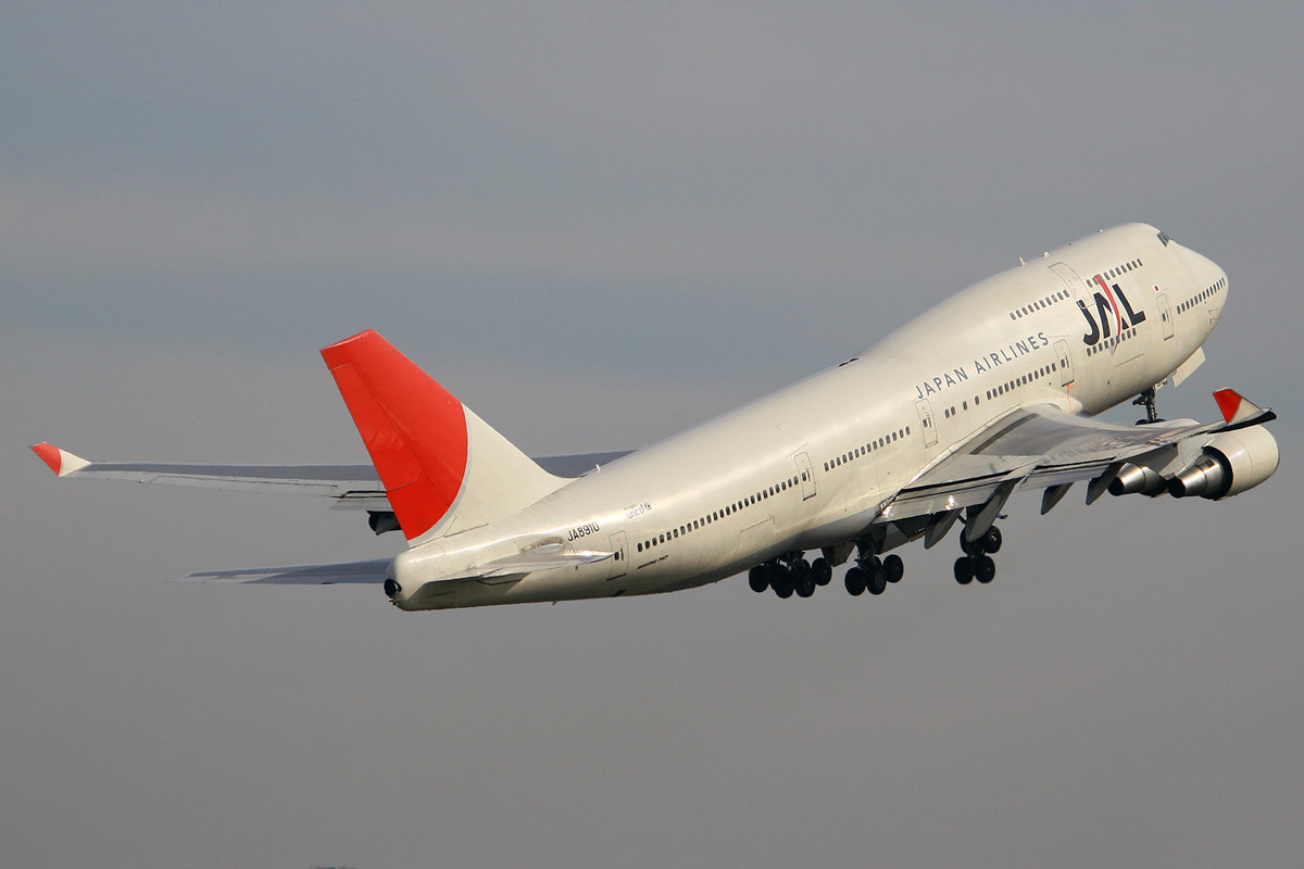 JA8910 (26355) 1994 Boeing 747-446