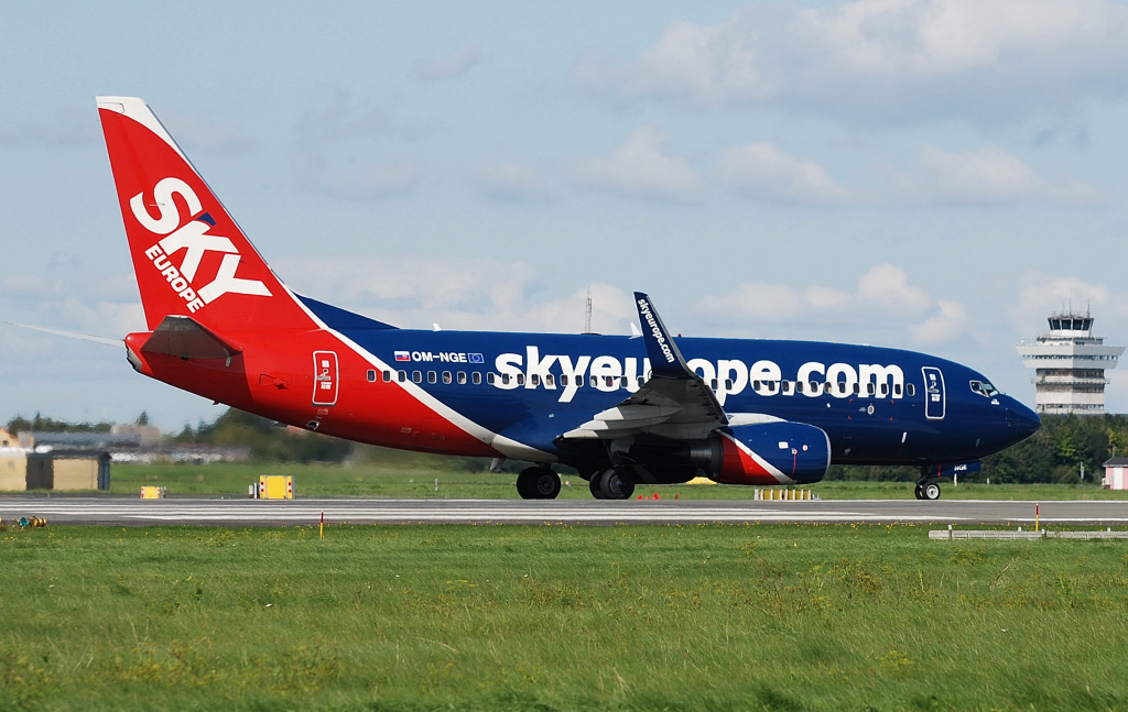 OM-NGE (cn 32676) Boeing 737-76N