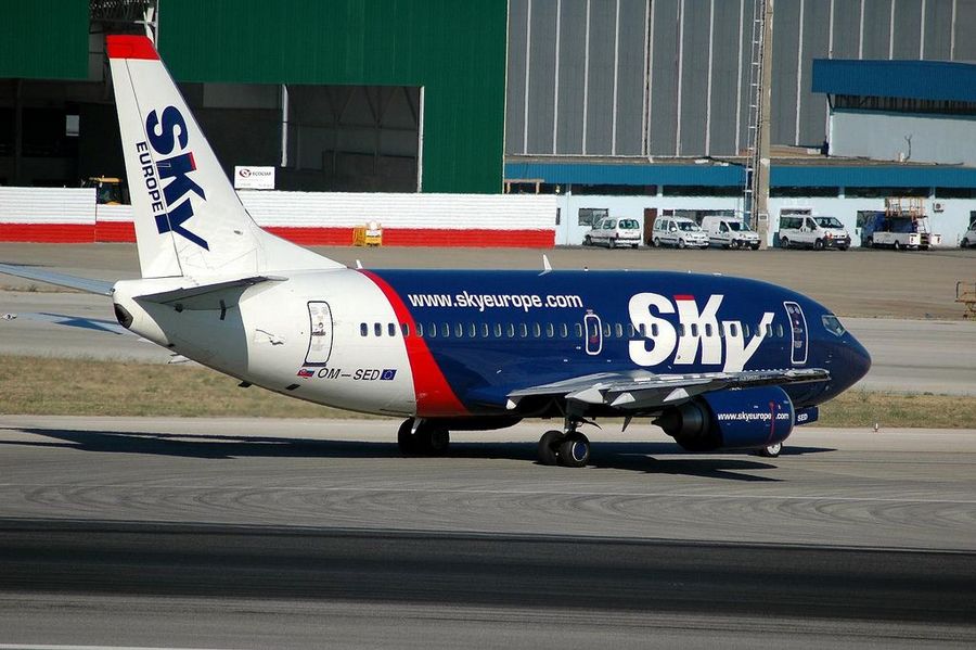 OM-SED (cn 24826) Boeing 737-53C